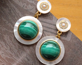 Boucles d'oreilles pendantes en malachite naturelle en argent sterling | Bijoux en malachite vert vif | Boucles d'oreilles pendantes vertes authentiques | Boucles d'oreilles en perles de charme