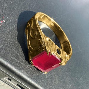 Natural Ruby Gemstone Ring With 14K Solid Yellow Gold Men&#39;s Handmade Engagement and Anniversary Ring July Birthstone Ring Statement Jewelry
