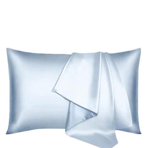 2 pieces 100%  Mulberysilk Pillowcase  Upgrade Your Beauty Sleep with Mulberry Silk Pillowcase (It measures 19 inc x 27 inc).( 50 cm  70 cm)