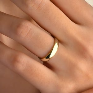 14k goud 4 mm dunne trouwring, trouwring voor vrouwen, dunne stapelring haar, cadeau voor hem, cadeau voor mannen, Vaderdagcadeau