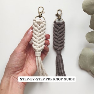 Macrame PATTERN - Macrame Keychain Pattern - Instant Digital Download Instructions - PDF Macrame Tutorial Keychain Beginner