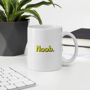 OSRS - Taza blanca brillante para novatos, ideal para el novato perfecto