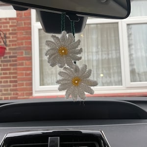 Crochet daisy car hanging pattern pdf
