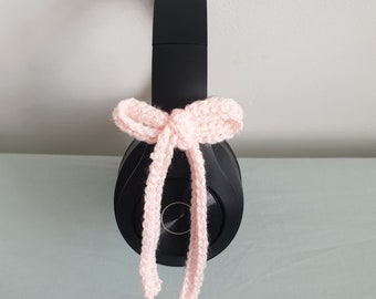 Crochet bow headphone accessory