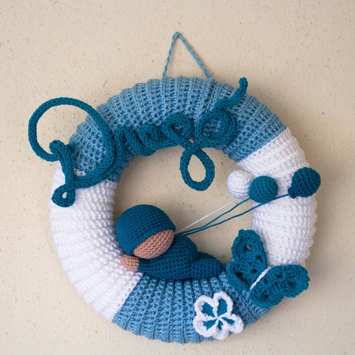 Garland bow custom birth , shops Crochet, Birth Wreath, Baby , Baby Sleeping Girl , Flower , Butterfly, Name Tricotin