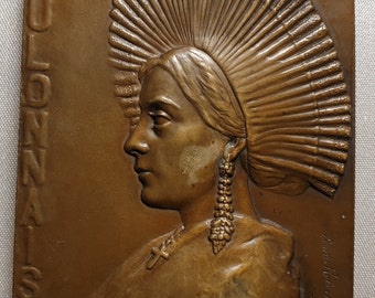 Boulonnaise splendid french regions art medal bronze plaque