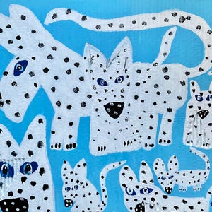 Cães brancos com pintas Arte contemporânea original Acrílico sobre papelão reciclado 45*51 cm Arte animal Pintura original Arte de parede divertida e colorida