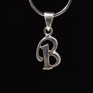 Colgante con letra B en cursiva inicial, collar con colgante de letra B en cursiva inicial en plata de ley 925, bonito y delicado colgante con el alfabeto B, regalo de cumpleaños