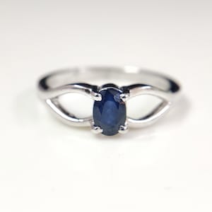 Natural Oval Cut Blue Sapphire Ring,925 Sterling Silver Ring,Genuine Sapphire Engagement Ring,Promise Ring,September Birthstone,Gift for Her
