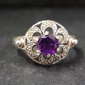 Natural Purple Amethyst Ring,925 Sterling Silver Round Amethyst Engagement Ring,Handmade Design Ring,Bridal ring,Everyday Ring,Gift For Her