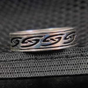 Vintage 925 Sterling Silver Celtic Knot Band Ring,Mens Celtic Wedding Band,Celtic Knot Eternity Ring,Celtic Design Thumb Ring,Irish Jewelry