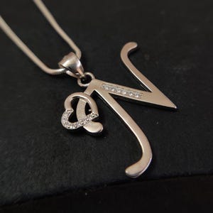 Colgante con letra inicial 'N', collar con colgante con letra inicial en forma de corazón, colgante con letra de diamante CZ en plata 925, colgante con letra George para mujer