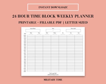 Op de afbeelding: Een printbare weekplanner met een 24-uurs tijdblockformaat. De planner is ontworpen voor gebruik met militaire tijd en bevat secties voor doelen, notities en dagelijkse planning. De planner is letterformaat en is beschikbaar als een downloadbaar PDF-bestand.