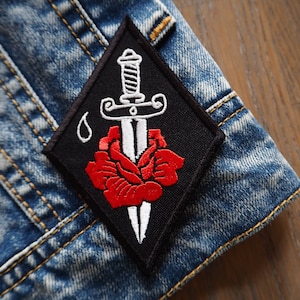 GOTHIC ROSE & KNIFE Embroidered Patch