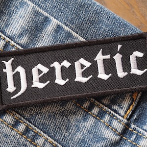 Naszywka haftowana HERETIC (Black Metal, Średniowiecze, Satanizm, Okultyzm)