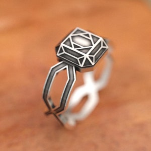 Dwarven-Inspired 925 Sterling Silver Ring, Handmade Fantasy Craftsmanship, Unique Artisan Creation, Ideal Gift for Myth & Legend Enthusiasts