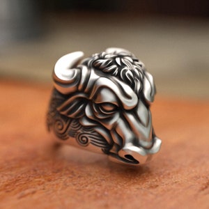 Majestic Bull Head Ring, 925 Sterling Silver, Animal Design, Handcrafted Jewelry, Unique Gift for Taurus, Nature Lovers, Silver Bull Ring