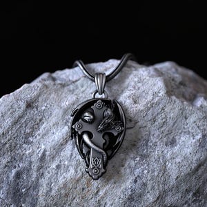 Gothic Drachen Kreuz Halskette 925 Sterling Silber, Mittelalterliche Schlange Anhänger mit verziertem Kreuz, Dark Fantasy Schmuck für Männer und Frauen