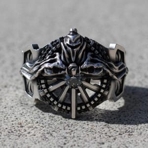 Ring of Legend Lucii, Handmade Final Fantasy Ring, Regis Lucis Caelum Ring, Anime Jewelry, Oxidized Silver Gamer Ring,  Iconic Game
