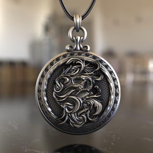 Mystische 925 Sterling Silber Halskette, Detaillierte Schädel und Flammen Anhänger, Gothic Kunst Statement Schmuck für Männer, Einzigartige Oxidierte Runde Amulett