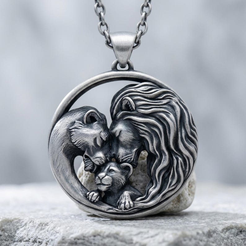 Löwenfamilien-Anhänger-Halskette, Sterlingsilber, Tieranhänger, Mutter-Vater-Junges-Schmuck, handgefertigtes 925er-Silber-Wildtiergeschenk, poliertes Familienband Bild 8