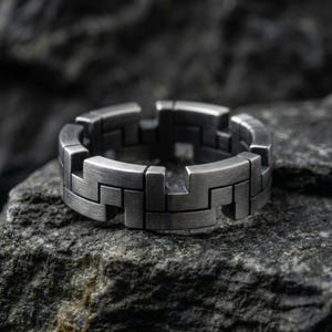 Unique 925 Sterling Silver Ring: Exquisite Craftsmanship, Timeless Design, Perfect for Every Occasion - A Statement of Elegance and Beauty.