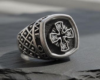 Anello con sigillo religioso a forma di croce templare, finitura in argento ossidato (fatto a mano, misure 5-15, argento sterling 925)