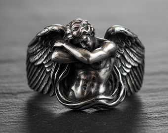 Anello Angelo Caduto in Argento Sterling 925 con Finitura Ossidata, Fascia Gotica Lucifero, Arte Rinascimentale, Gioielli da Uomo