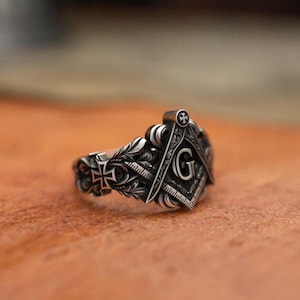 Masonic Ring 925 Sterling Silver - Handcrafted Square and Compass Design - Freemason Symbol Jewelry for Men - Anniversary Brotherhood Gift