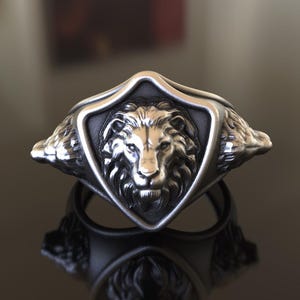 Lion Man Ring, Black Sterling Silver 925, Gothic Jewelry for Men, Cool Minimalist Wedding Band, Unique Lion Head Design, Unisex Biker Ring