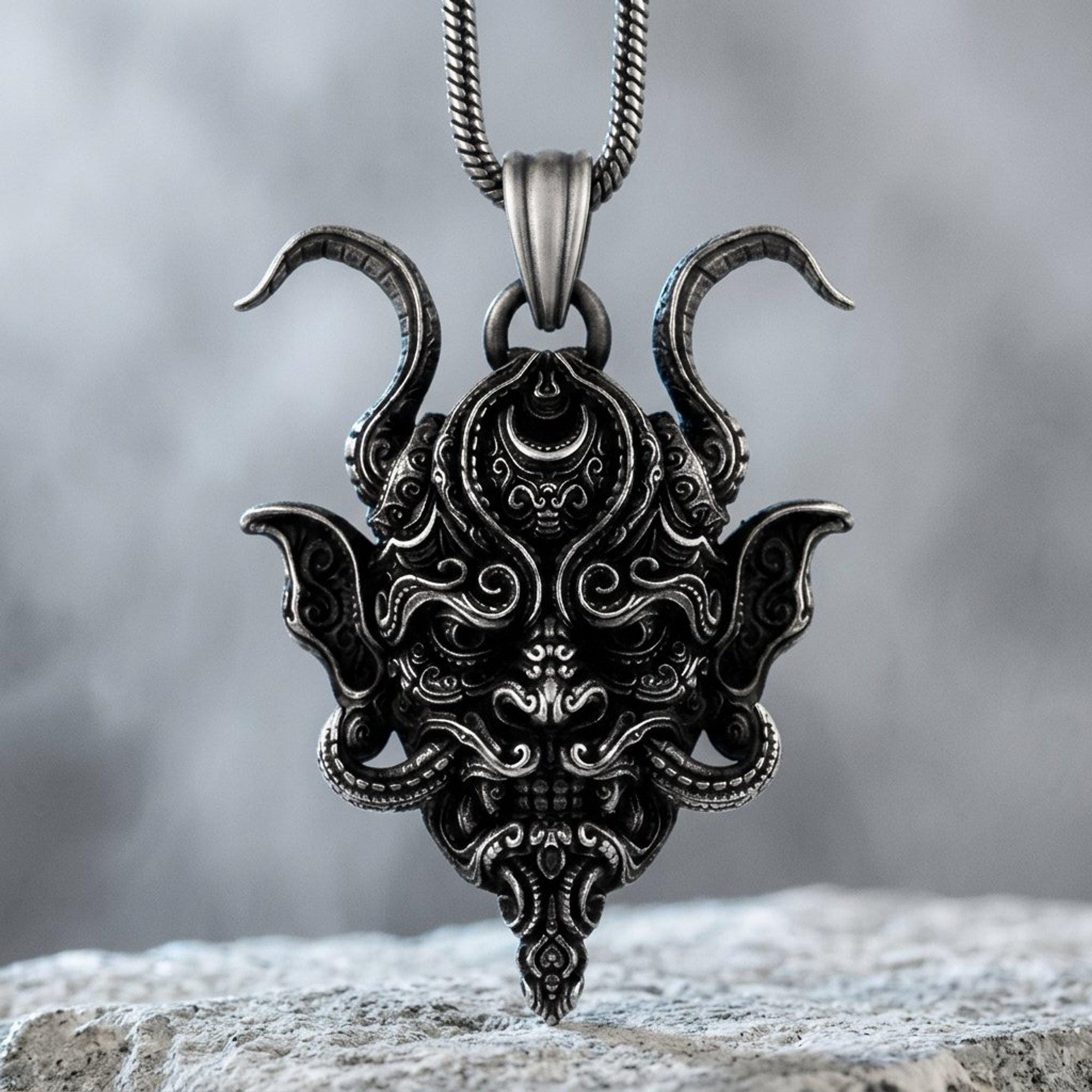 精巧な悪魔の顔のペンダントネックレス 925スターリングシルバー 複雑