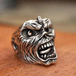 Slipknot Ring - Etsy