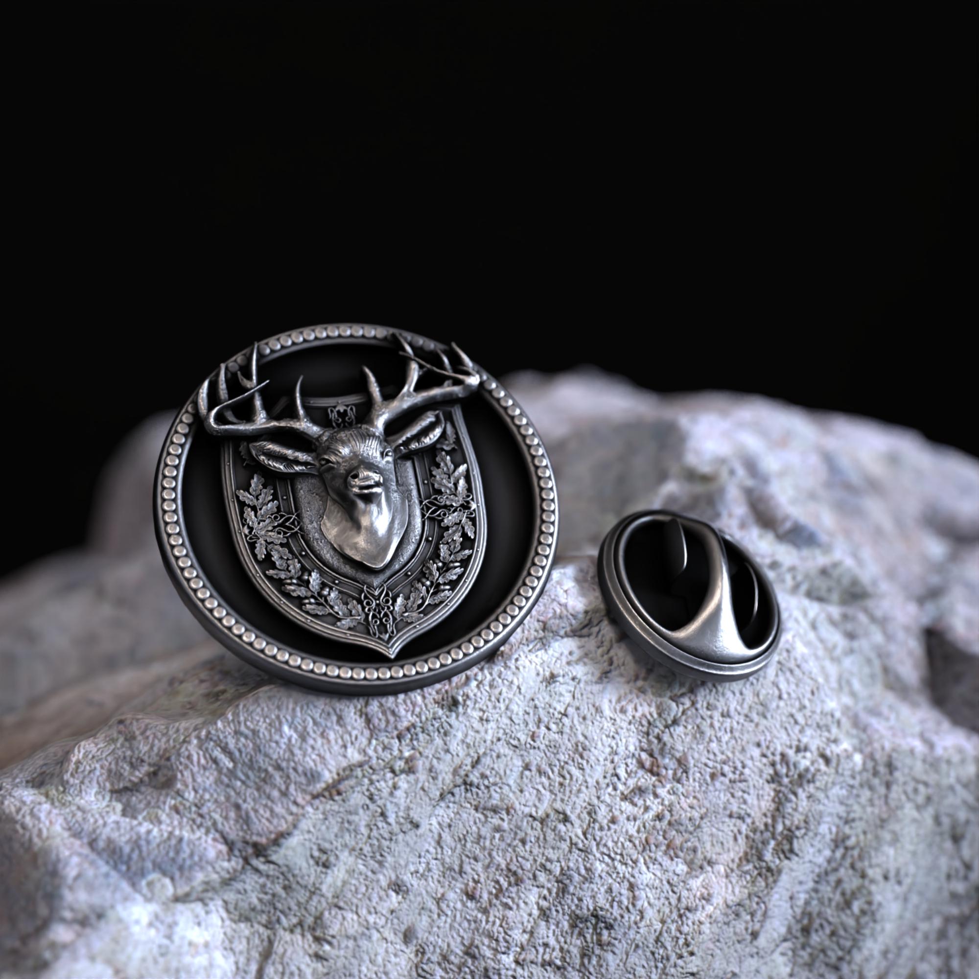 雄大な鹿の頭のラペルピン、925スターリングシルバー、精巧な鹿の盾の