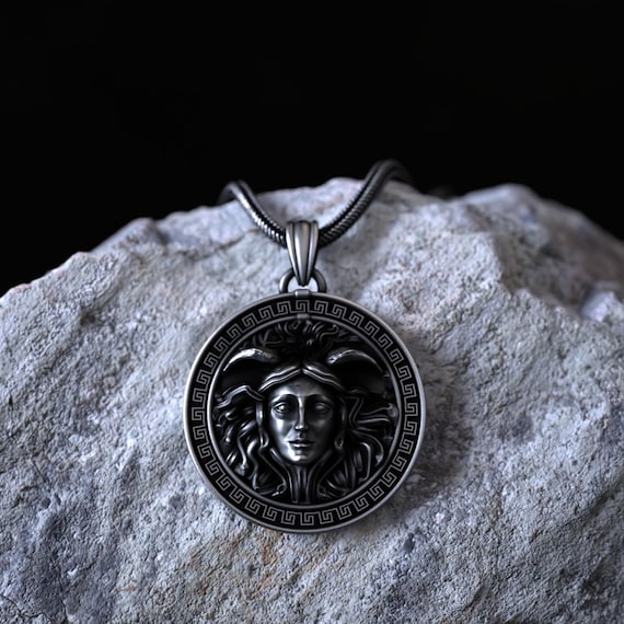 Antique Medusa Gorgon Pendant Necklace 925 Sterling Silver Medusa
