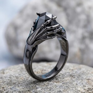 Ring of Telekinesis, Handcrafted 925 Sterling Silver Intricate Psychic Power Design Unisex Mystic Jewelry Perfect Gift for Sci-Fi Fantasy Black Rhodium Plated