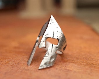 Anillo espartano de plata 925, diseño de guerrero antiguo, hecho a mano, tamaño ajustable, unisex, regalo único, símbolo histórico, estilo audaz y poderoso.