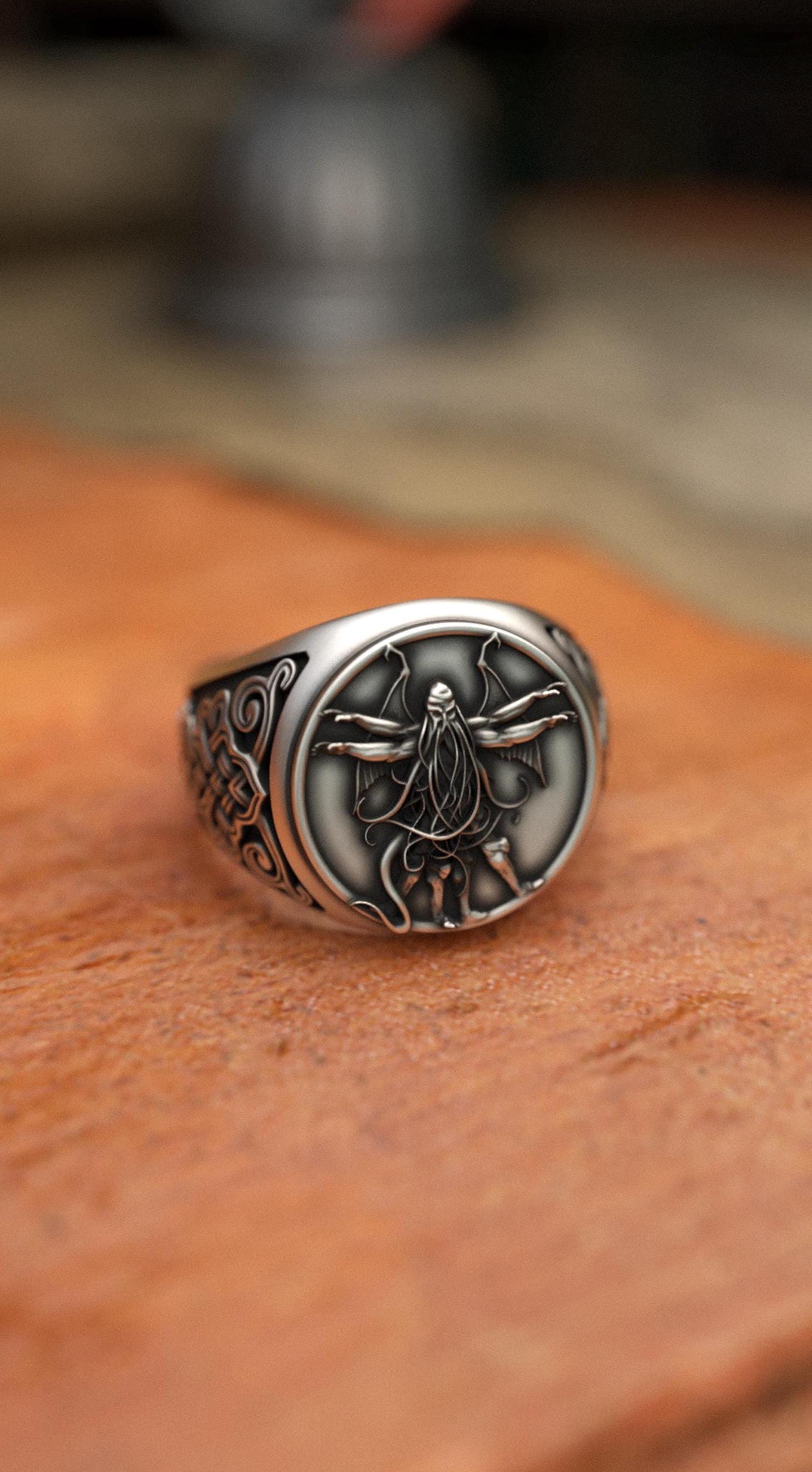 Lovecraft Ring - Etsy