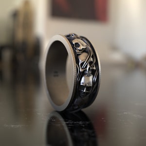 Gorgeous Skull Ring, Handmade Skull Engraved Biker Ring, Men Statement Band, Gothic Jewelry, Sterling Silver Wedding Band, Boyfriend Gift