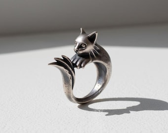 925 Sterling Silver Cat Ring - Handcrafted, Unisex, Feline-Inspired, Whimsical Design, Perfect Gift for Cat Lovers & Animal Enthusiasts
