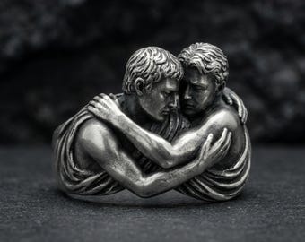 Oxidized 925 Sterling Silver Men Embracing Ring, Handcrafted Male Couple Lover Band, LGBTQ Sculptural Art Jewelry for Him