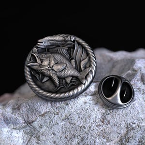 Exquisite 925 Sterling Silver Fish Lapel Pin Handcrafted Detailed Fishing Accessory for Men and Women Nature Inspired Jewelry