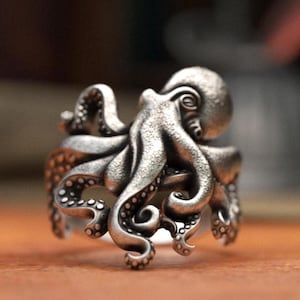 Octopus Ring 925 Sterling Silver | Handcrafted Gothic Tentacle Ring | Nautical Ocean Statement Jewelry | Unique Sea Creature