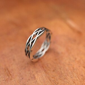 Men's Sterling Silver Ring: Detailed Oxidized Finish - Handmade