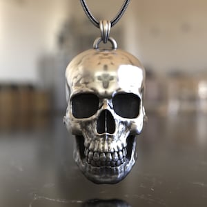 Human Skull 925 Sterling Silver Necklace - Artisan Crafted Pendant, Gothic Elegance, Perfect for Edgy Fashion Silver Jewelry Collectors