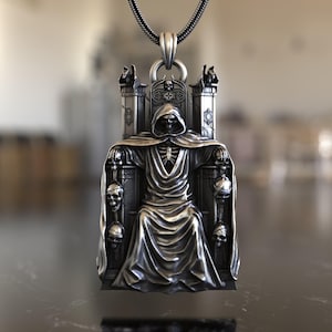 Death off Thrones 925 Sterling Silver Necklace - Regal Inspired, Artisan Crafted Pendant, Perfect for Gothic & Royal Jewelry Admirers