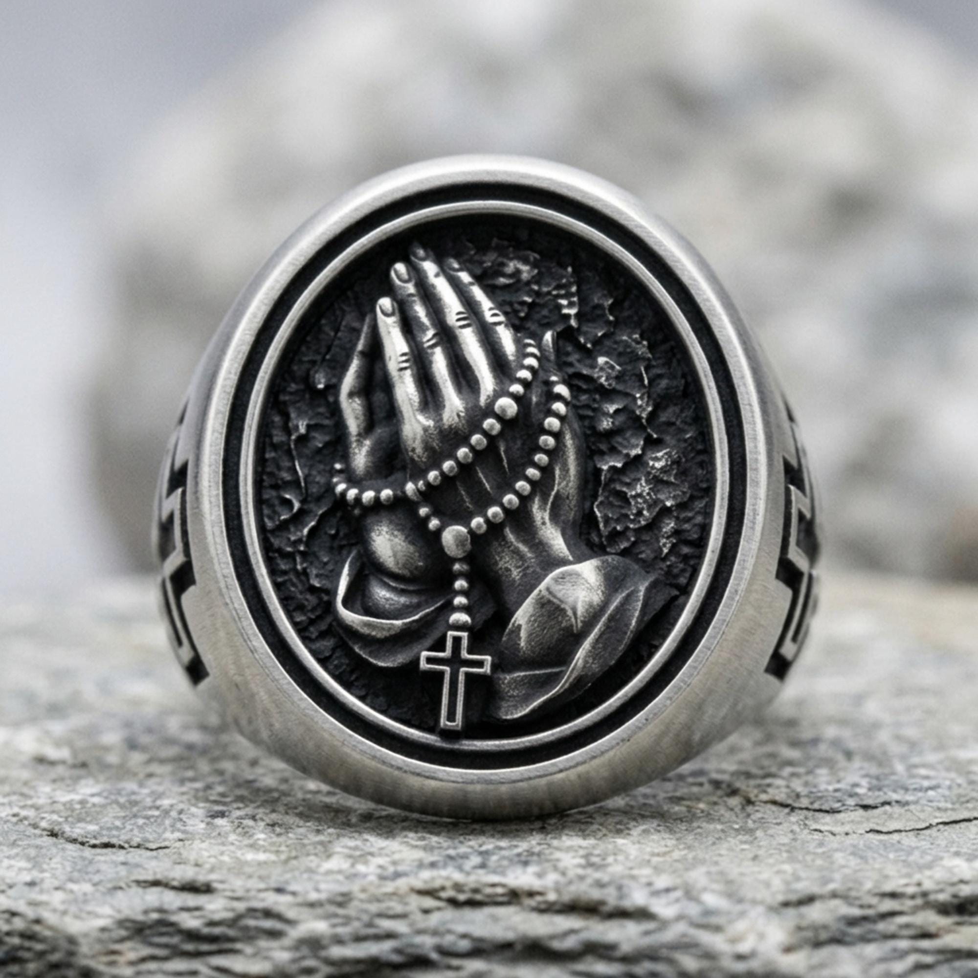 Praying Hands Ring - Etsy