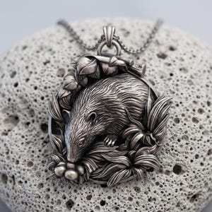 Badger in the Wild Themed 925 Sterling Silver Necklace - Unique Wildlife-Inspired Jewelry - Ideal Gift for Nature Lovers and Badger Admirers