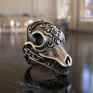 Morior Invictus 925 Sterling Silver Ring, Handcrafted Latin-Inspired Jewelry, Perfect Gift for Latin Phrase Lovers and Motivation Seekers
