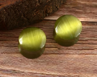 Beautiful Green Peridot Cats Eye Stone Plug Double -Flare Cats Eye Fire Plugs Gauges Size 8g to 2 Inch ( 3mm to 50mm ) Sold in pair