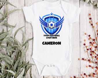 EIGEN LOGO VOETBAL Gepersonaliseerde babyvest - Engelse voetbalslaapsuite - Engeland Gepersonaliseerde babykleding - Eigen voetballogo babyvest